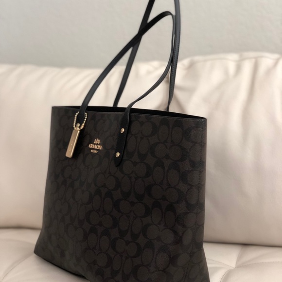 Coach Town Tote In Signature Canvas Black/Brown - Picture 6 of 8